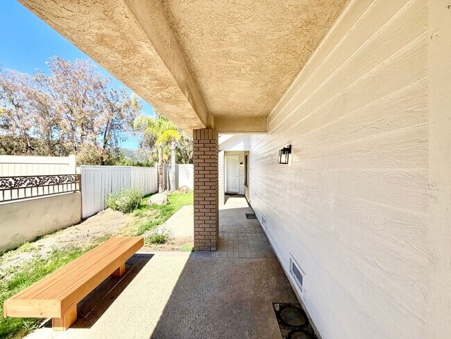 Building Photo - Recently Remodeled 3 Bedroom 2 Bathroom Corner Lot Home Move-in Ready