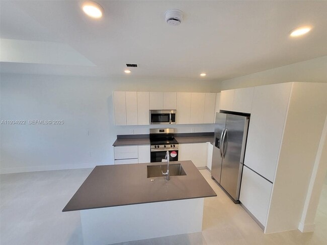 Building Photo - 19011 SW 344th Ter