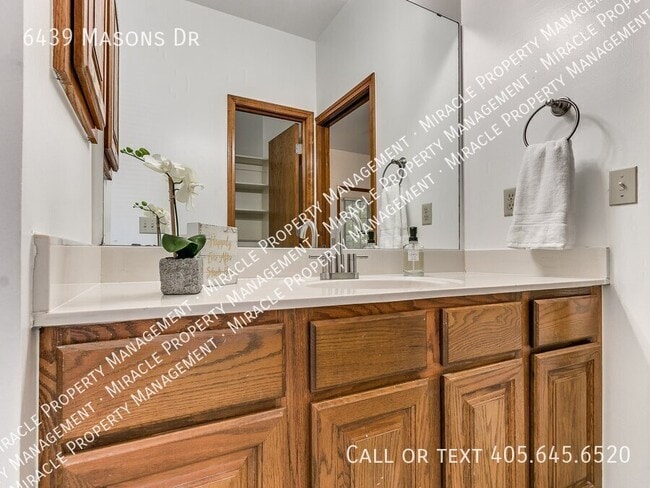 Building Photo - 6439 Masons Dr