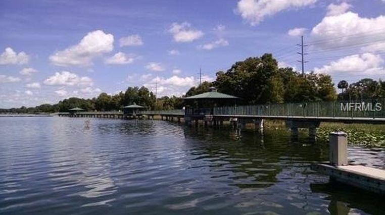 Building Photo - 1120 Northshore Dr