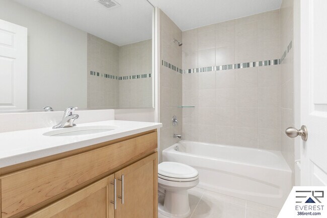 Building Photo - 11 Serenity Pl