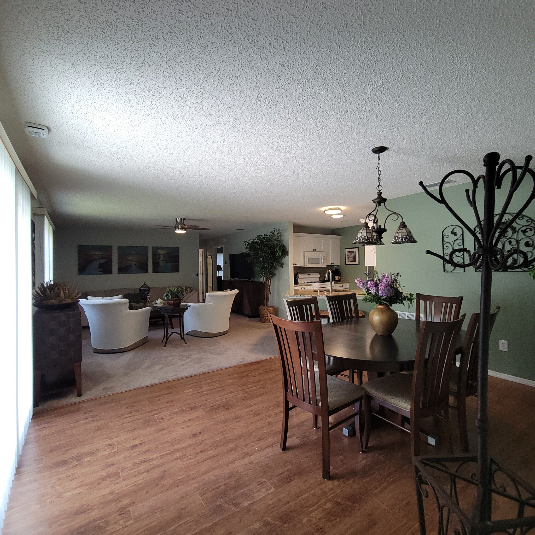 Building Photo - 2845 Barboza Dr