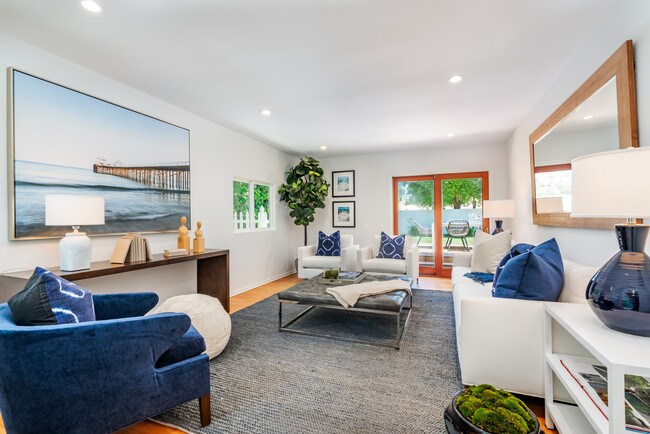 Family Rm - 17001 Bollinger Dr