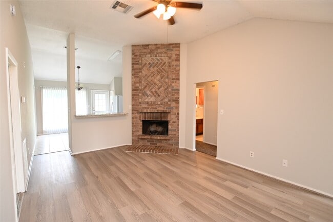 Building Photo - 6702 Garden Canyon Dr