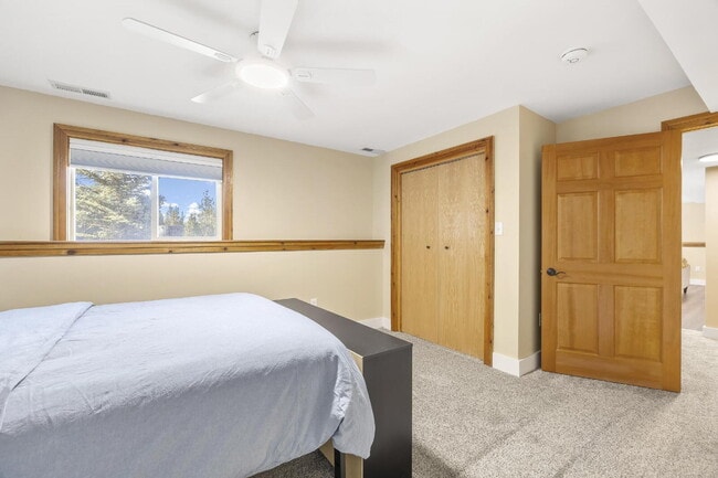 Building Photo - Hillside Hideaway in Historic Virginia Cit...