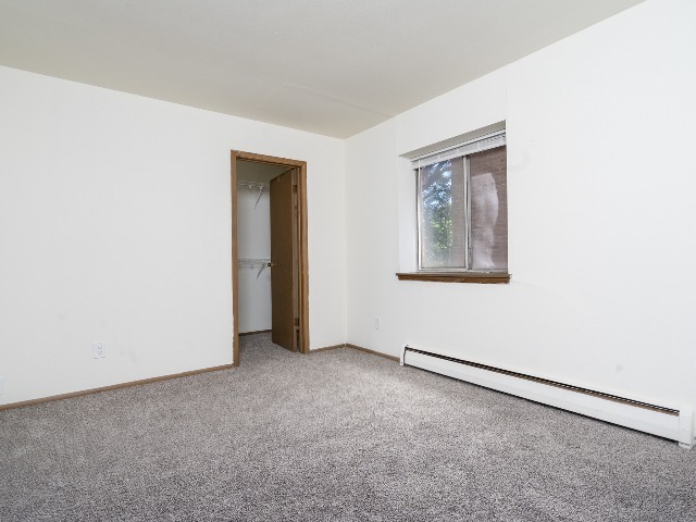 1 Bed / 1 Bath - 700 SF - Bedroom - 3245 N Oakland