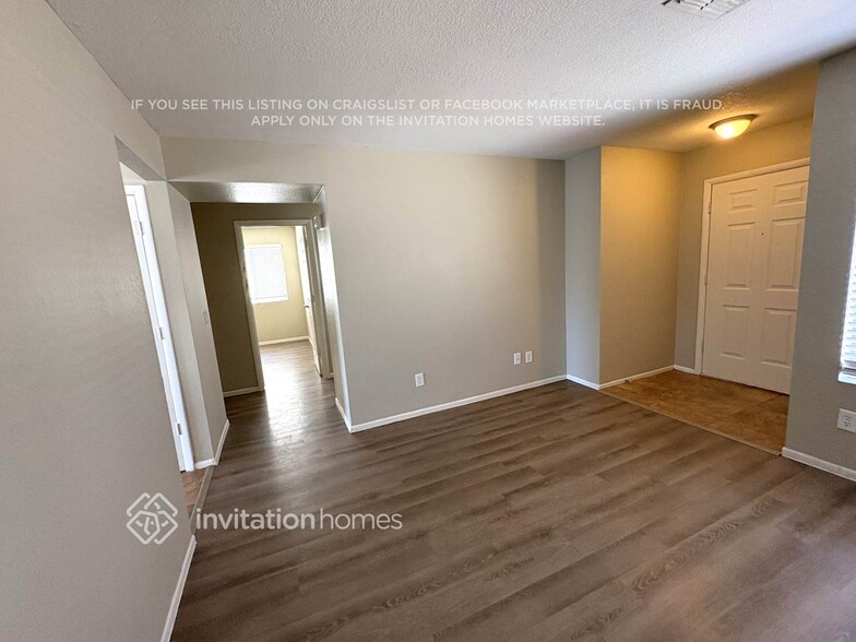 Building Photo - 4709 N 84th Dr