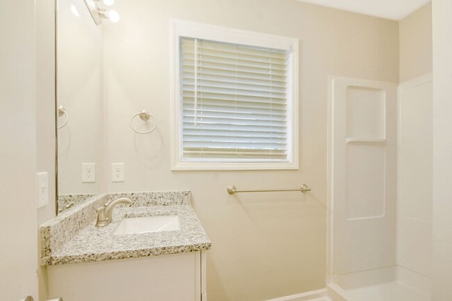 Building Photo - 2908 Buckthorne Ct