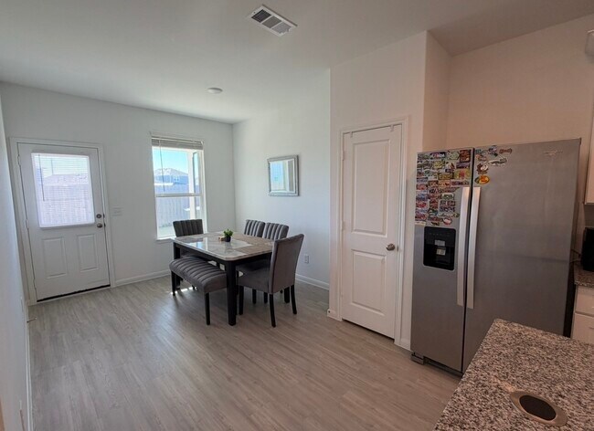 Building Photo - 23415 Wagon Cart Rd