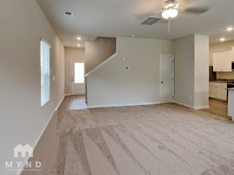 Building Photo - 56 Royal Mdw Dr