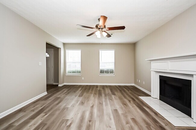 Building Photo - 896 Madison Ct