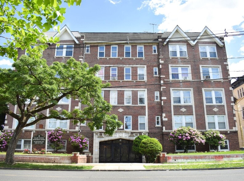 Building Photo - Blair Tudor