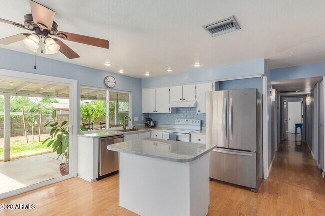 Building Photo - 4101 E Walatowa St