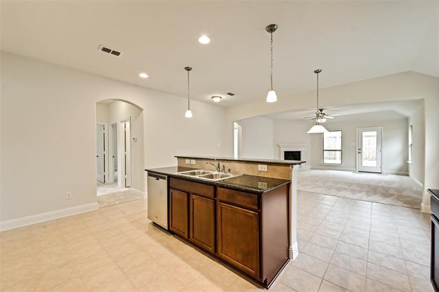 Building Photo - 816 Bird Creek Dr