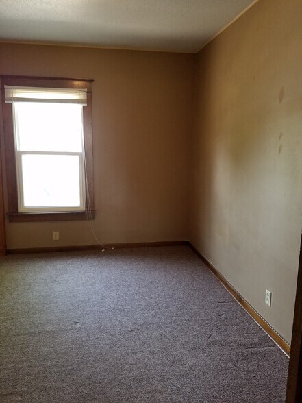 Building Photo - 511 2nd Ave