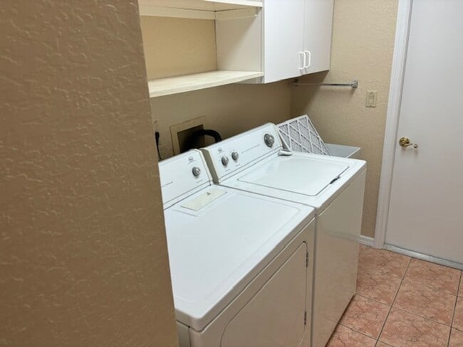 Building Photo - 11018 Audie Brook Dr