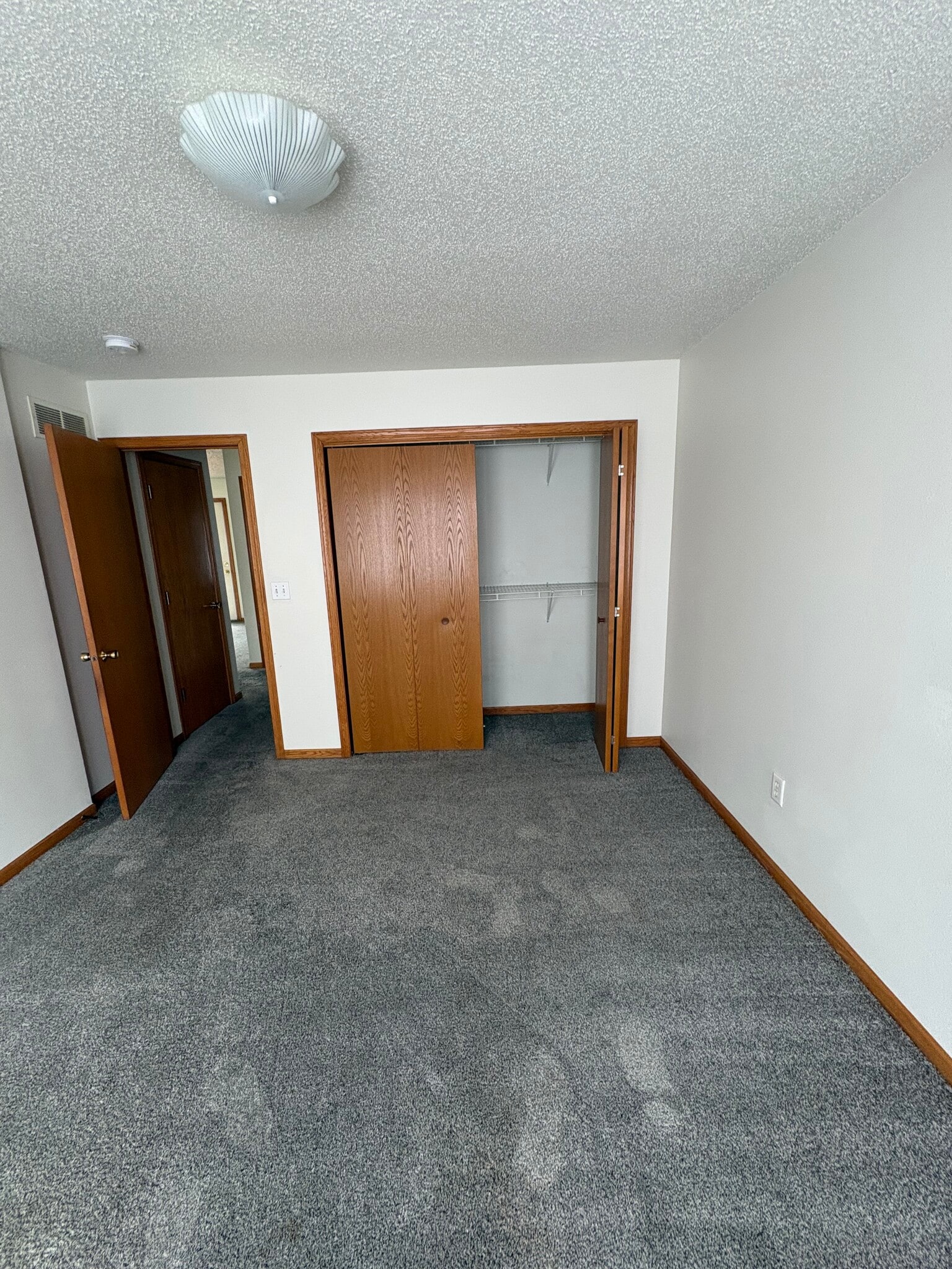 Double closet in Mbr - 2117 14th St