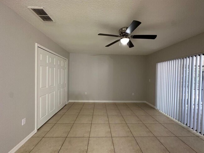 Building Photo - 661 N Delmonte Ct