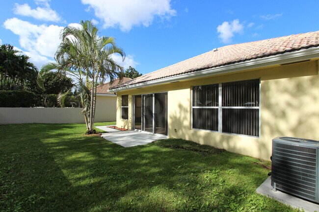 Building Photo - 240 Sussex Cir