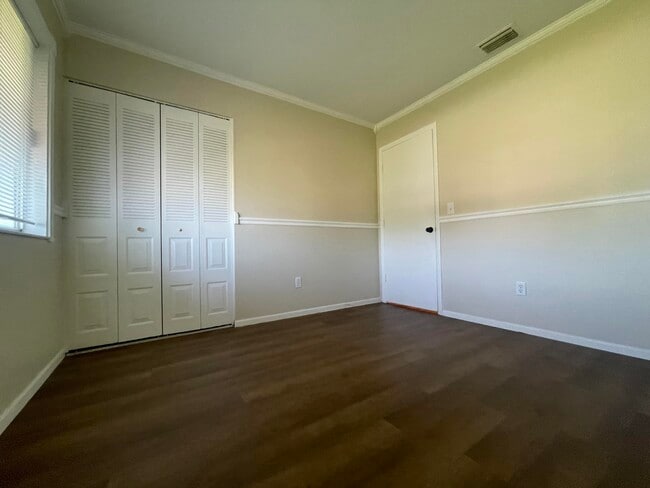 Building Photo - 1849 SE Rainier Rd