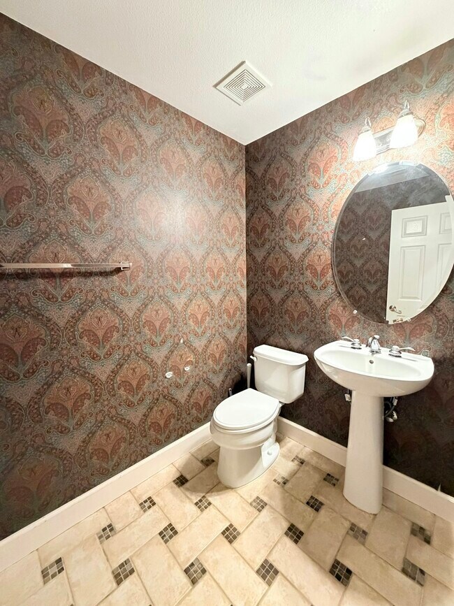 Building Photo - 1680 Whispering Wind Dr