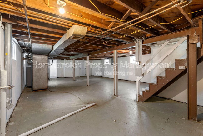 Building Photo - 7122 Dawson Pl