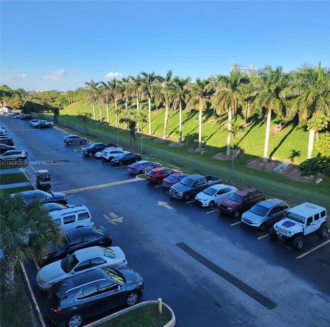 Building Photo - 10820 SW 200th Dr