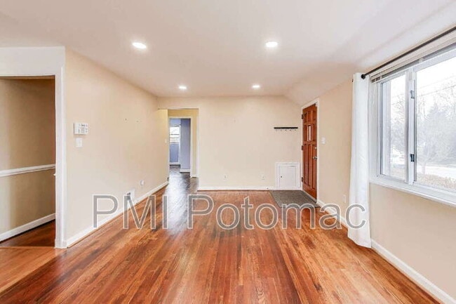 Building Photo - 12609 Holdridge Rd