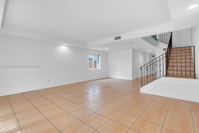Building Photo - 3060 Matilda St