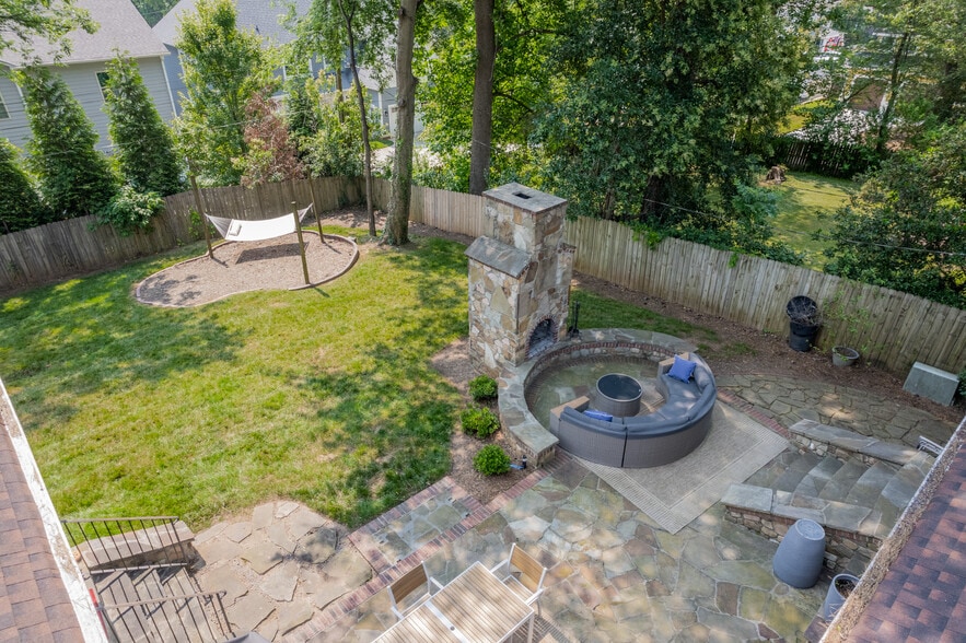 Building Photo - 3147 Windsor Dr