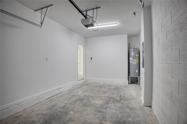 Building Photo - 4184 Campsite Lp