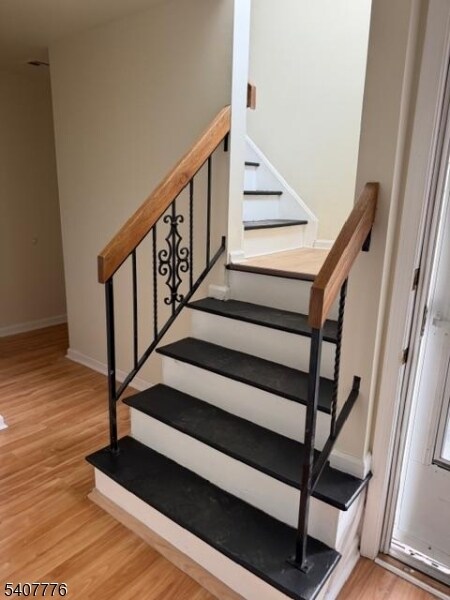 Building Photo - 10 Leahy Ct