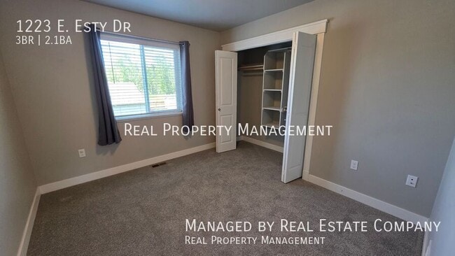 Building Photo - 1223 E Esty Dr