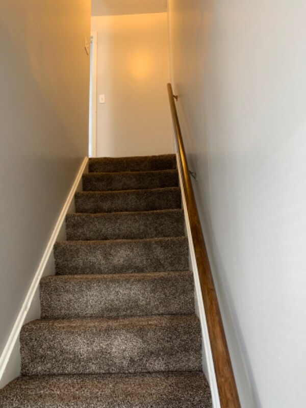 Building Photo - 360 Locust St