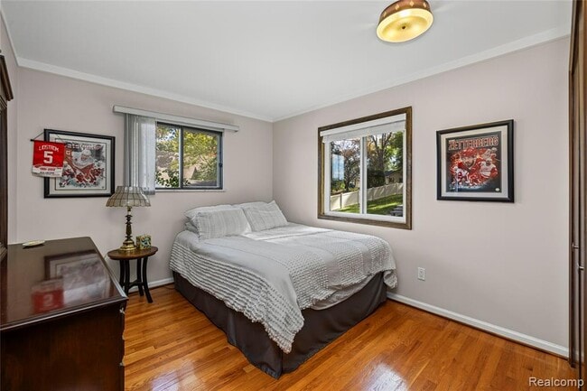 Building Photo - 9510 Beechcrest St