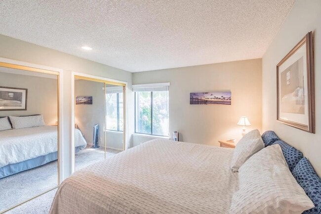 Building Photo - 1925 46th Ave