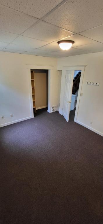 Building Photo - 812 6th Ave S