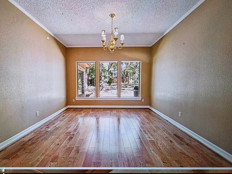 Building Photo - 2920 Burney Ln