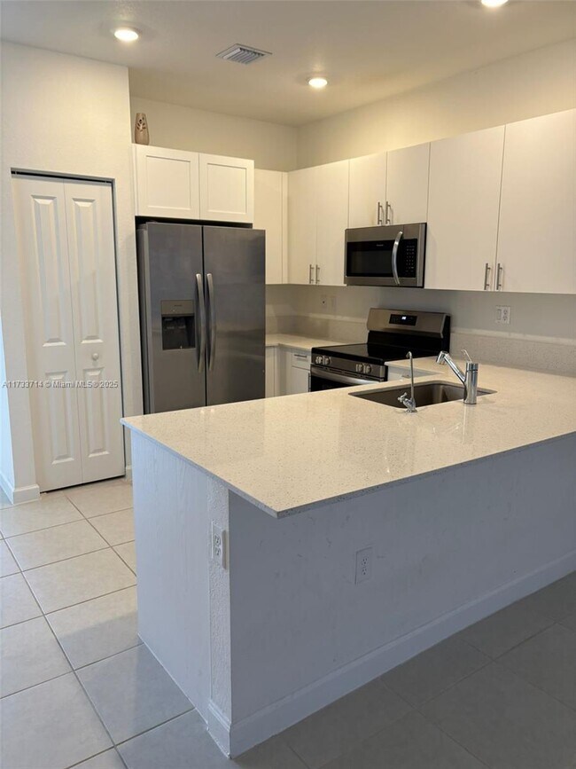 Building Photo - 28847 SW 162nd Ct