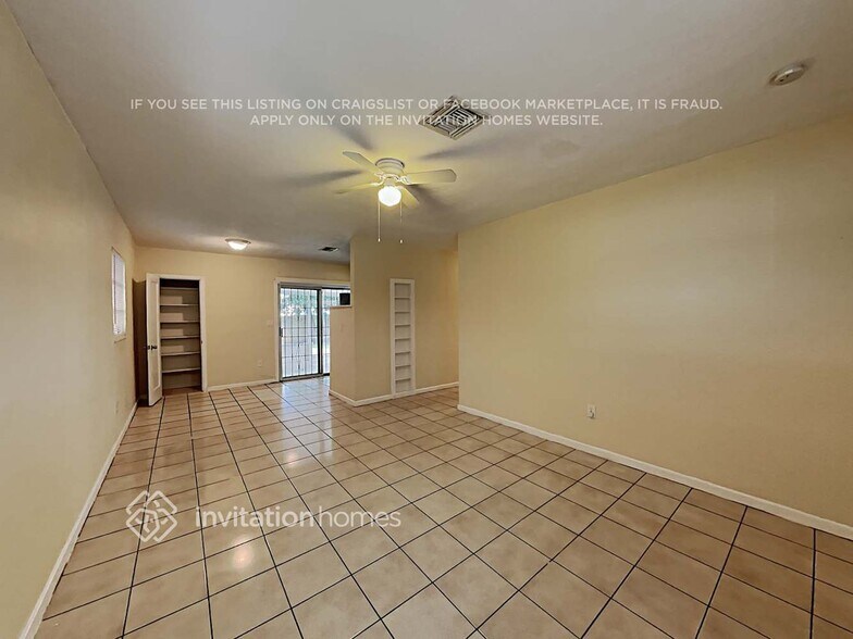 Building Photo - 231 NE 169th St