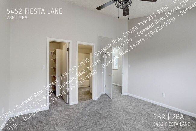 Building Photo - 5452 Fiesta Ln