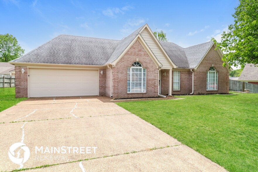 Building Photo - 2323 Kindlewood Dr