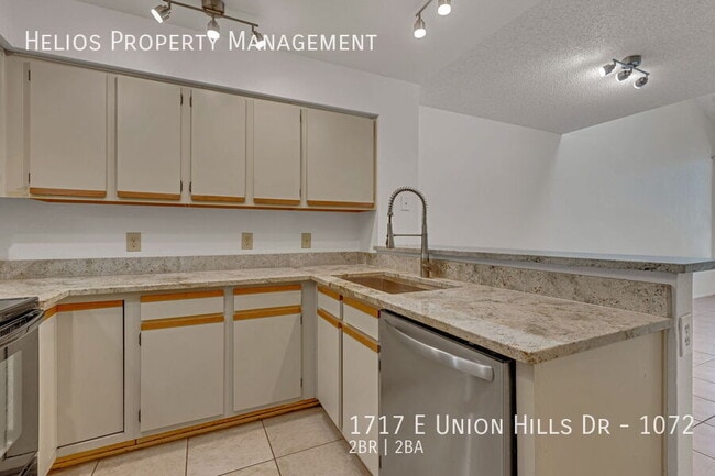 Building Photo - 1717 E Union Hills Dr