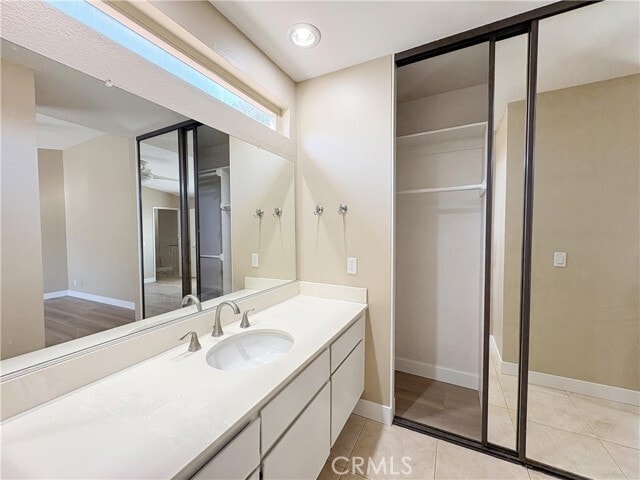 Building Photo - 9814 Ladera Ct