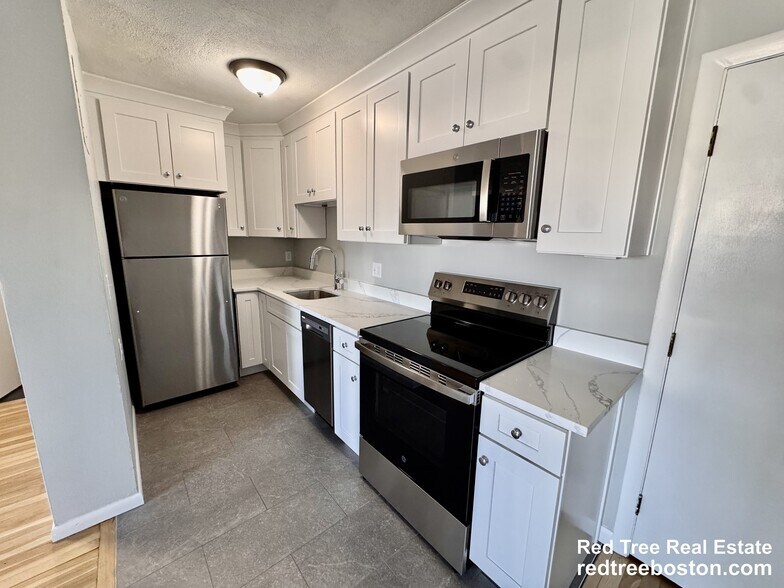 Building Photo - 97 Spring St