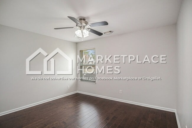 Building Photo - 91 Matador Way