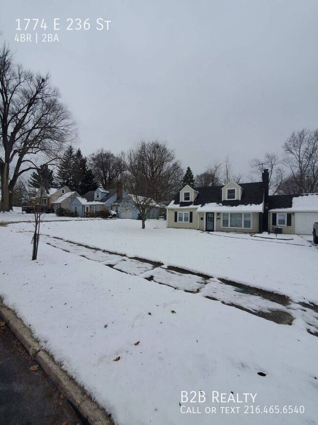 Building Photo - 1774 E 236th St