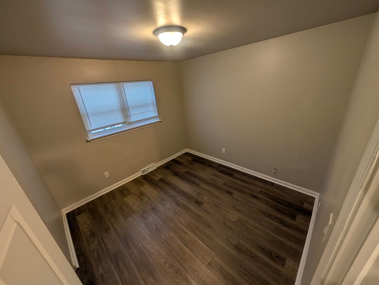 Building Photo - 799 Gates Ave