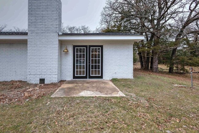 Building Photo - 5200 N 5th St