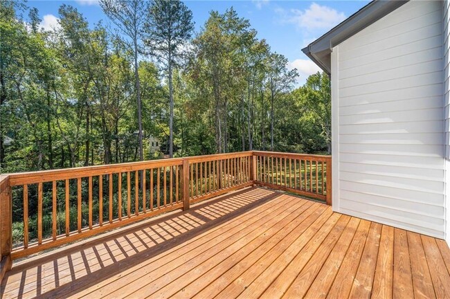 Building Photo - 4176 Shallowford Rd
